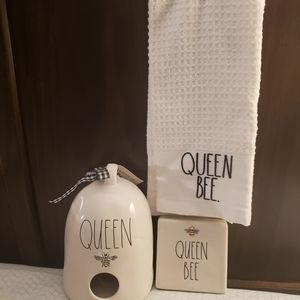 Rae Dunn Queen Bee